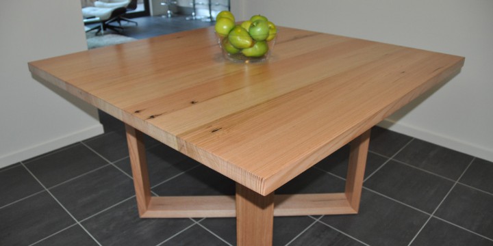 Symmetry-dining-table_feature
